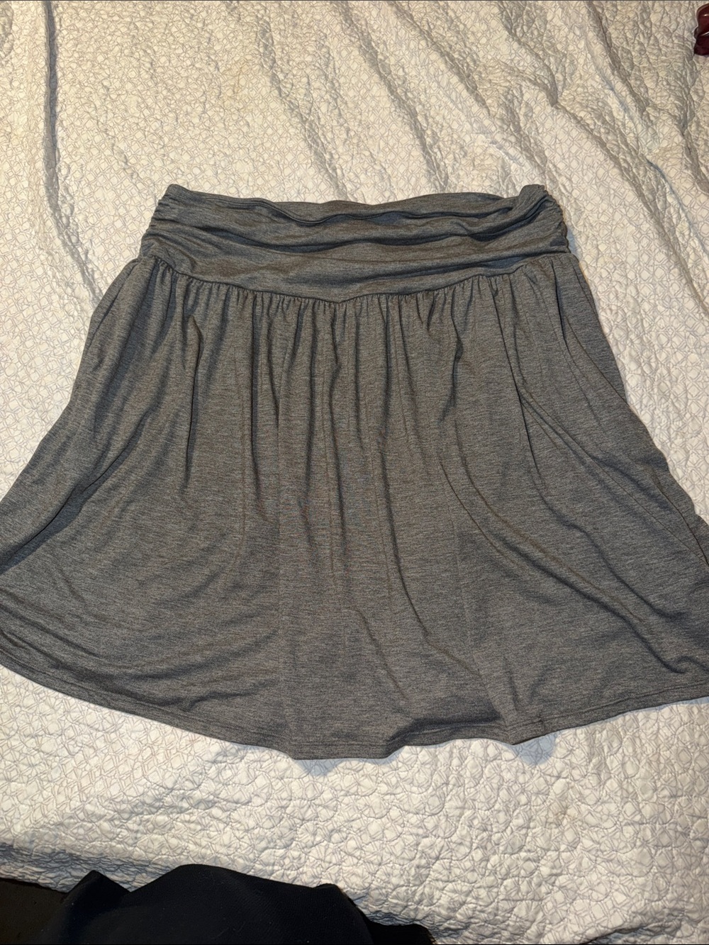 HALARA Heather Gray Fold-Over Waist Circle Skirt